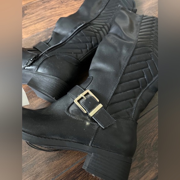 Merona Women’s Riding Boots - Picture 4 of 4